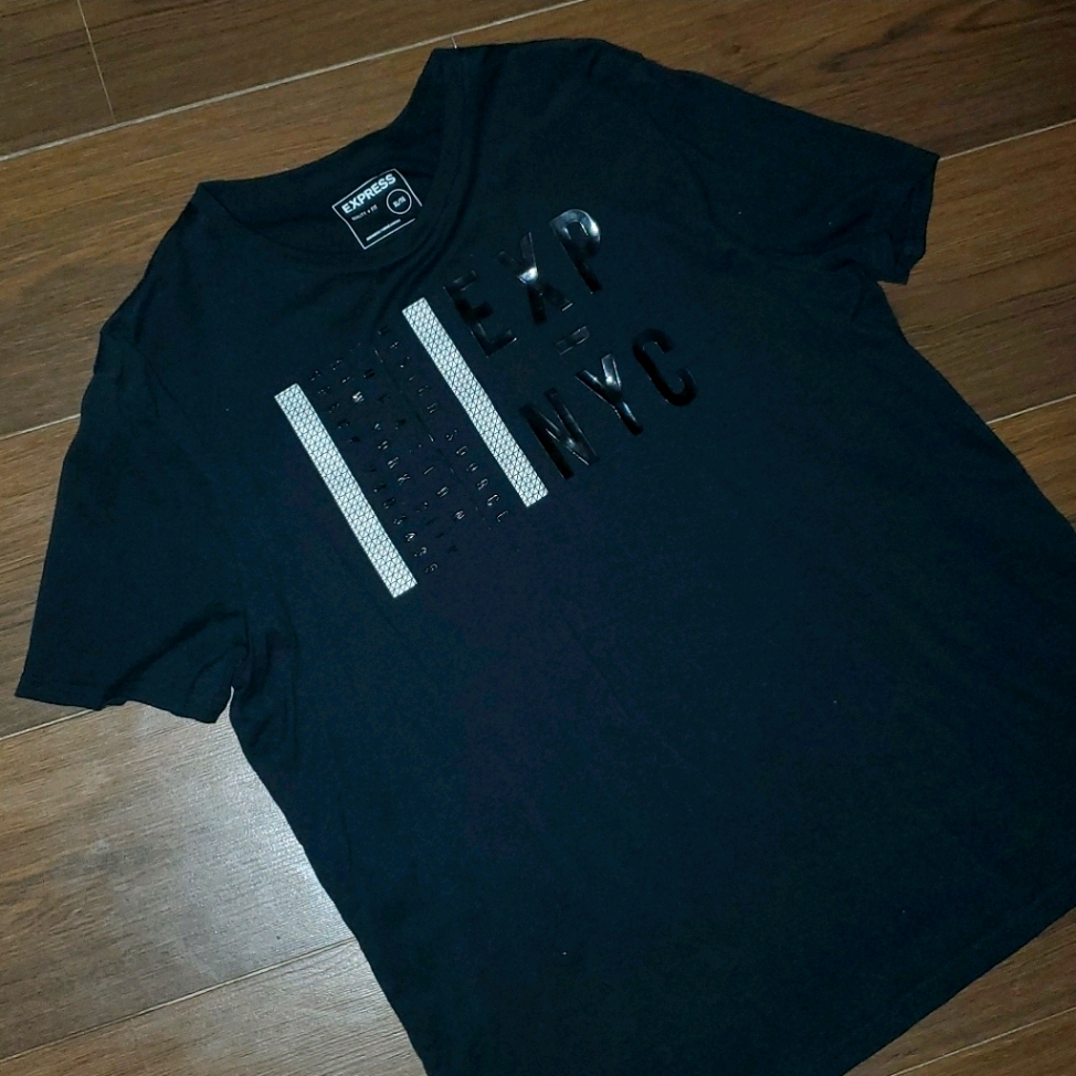 Final Sale Mens Express Graphic Tees